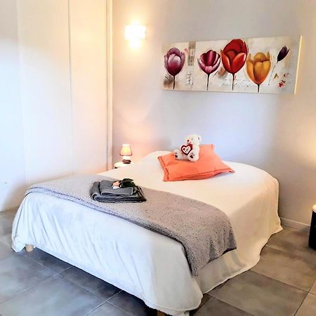Villa Superbe Vue Mer Sur La Baie De Bandol , 200 M Des Plages 사나리쉬르메르 외부 사진
